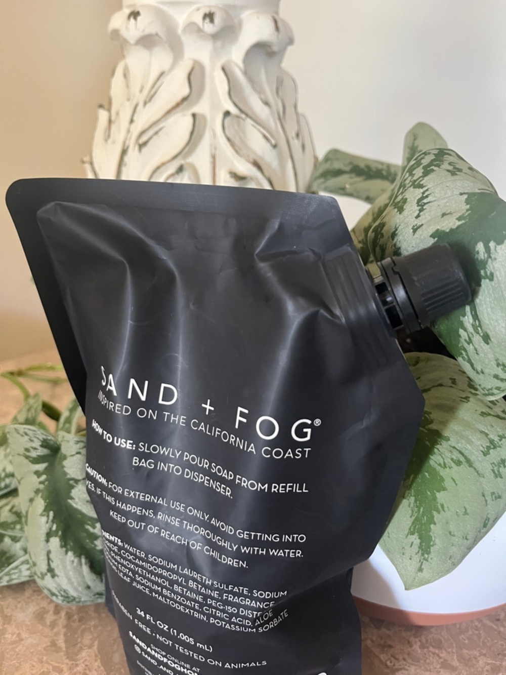 Sand + Fog Teakwood 34 oz Liquid Hand Soap Refill Bag NEW SEALED - Picture 5 of 6